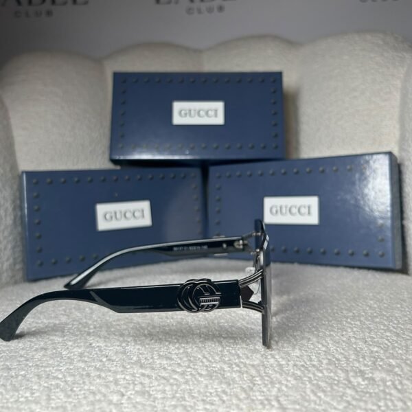 Gucci 58137 oversized square sunglasses in black, side profile showing the temple arm