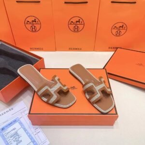 Hermès Oran Sliders — Canvas / Tan