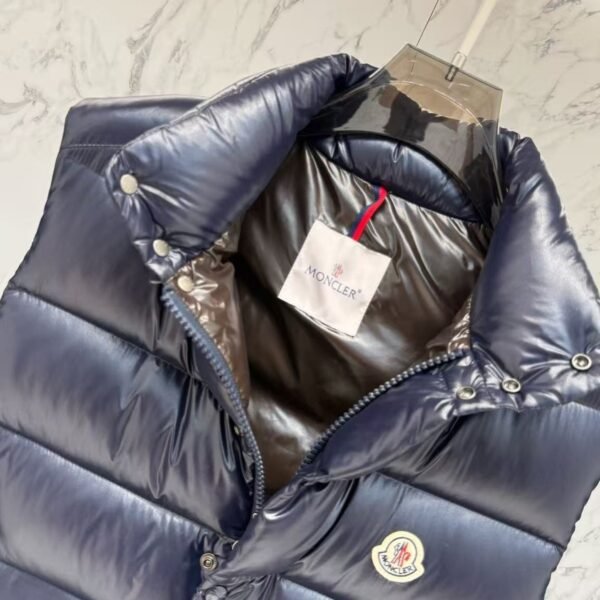 Moncler Tibb Down Gilet — Navy